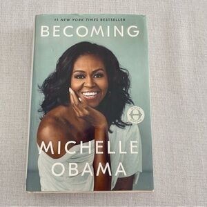 Becoming - Large Print by Michelle Obama